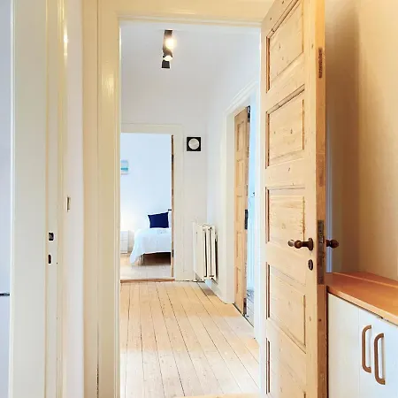 Three-bedroom Located In The Beautiful Of Vejle, 아파트 *